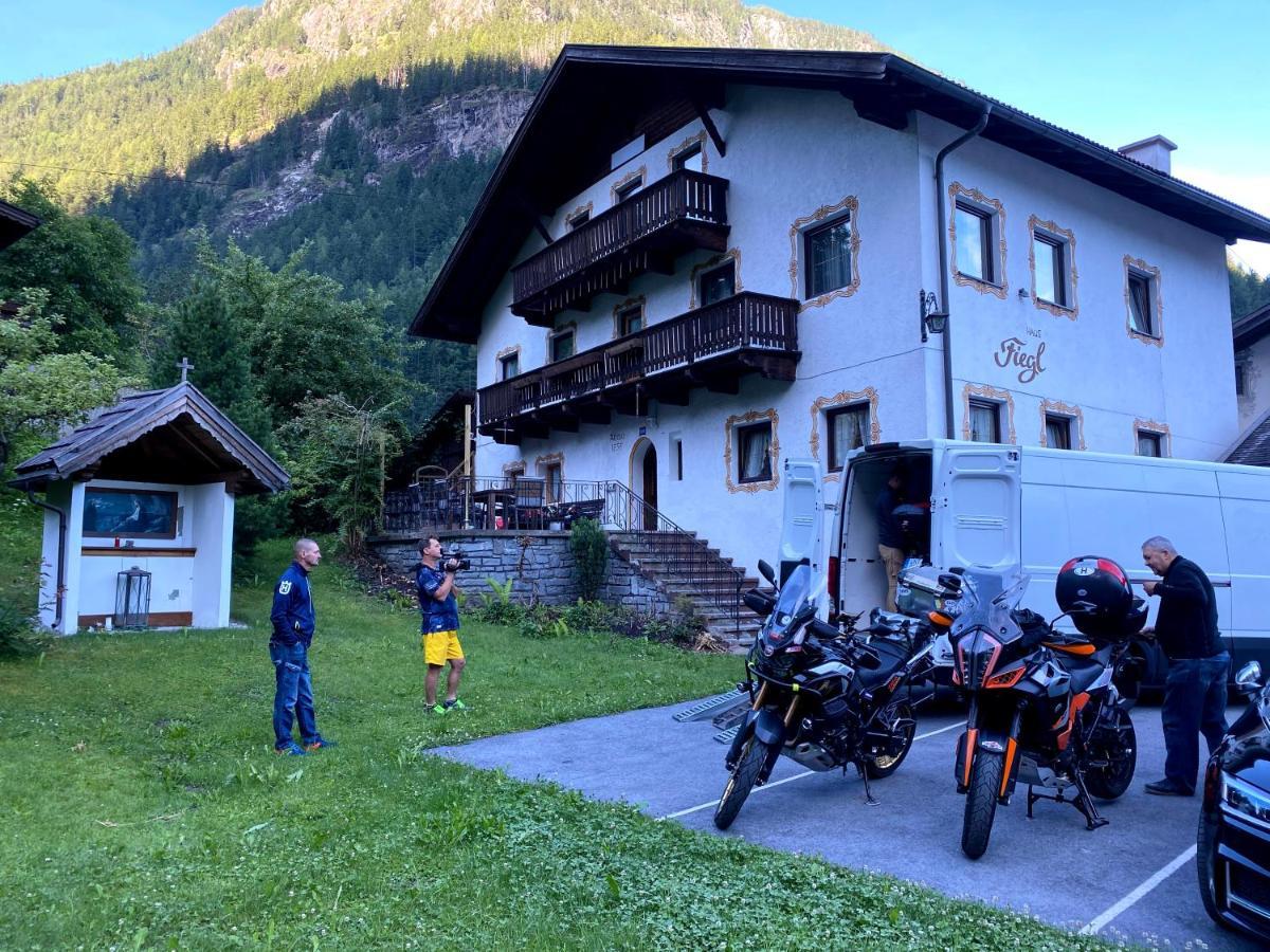 Haus Fiegl Hotel Oetz Eksteriør billede