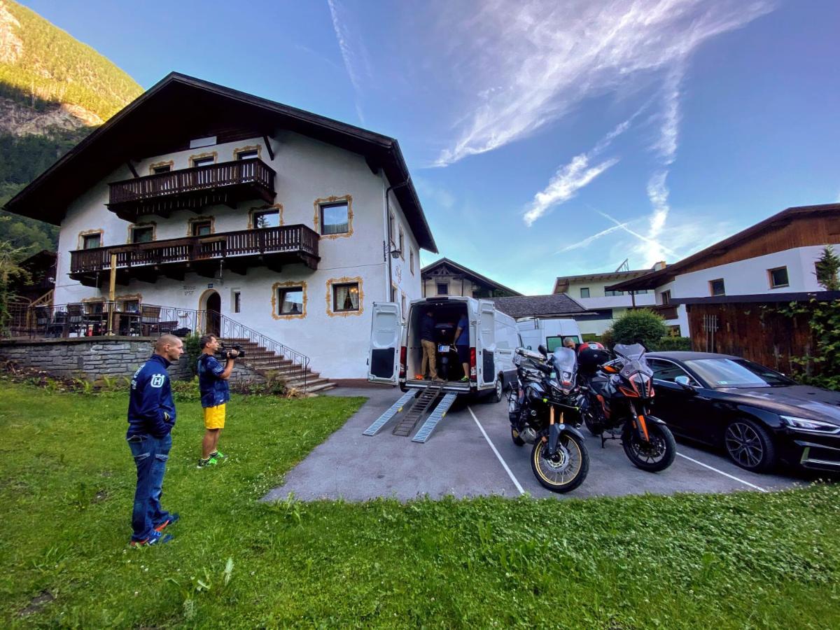 Haus Fiegl Hotel Oetz Eksteriør billede