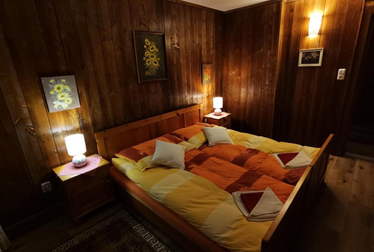 Haus Fiegl Hotel Oetz Eksteriør billede