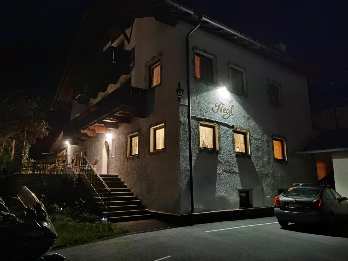 Haus Fiegl Hotel Oetz Eksteriør billede