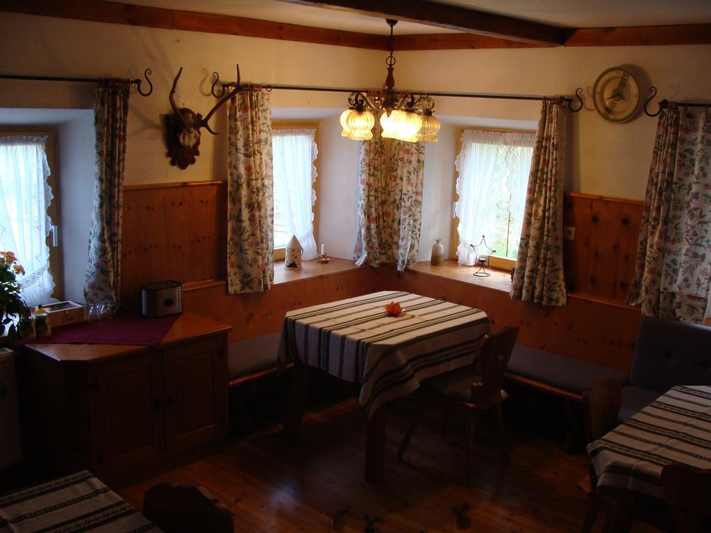 Haus Fiegl Hotel Oetz Eksteriør billede