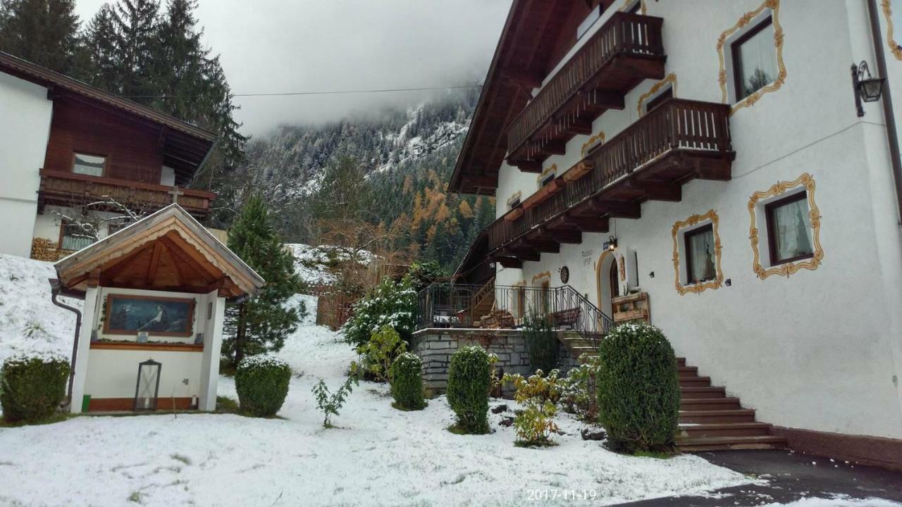 Haus Fiegl Hotel Oetz Eksteriør billede