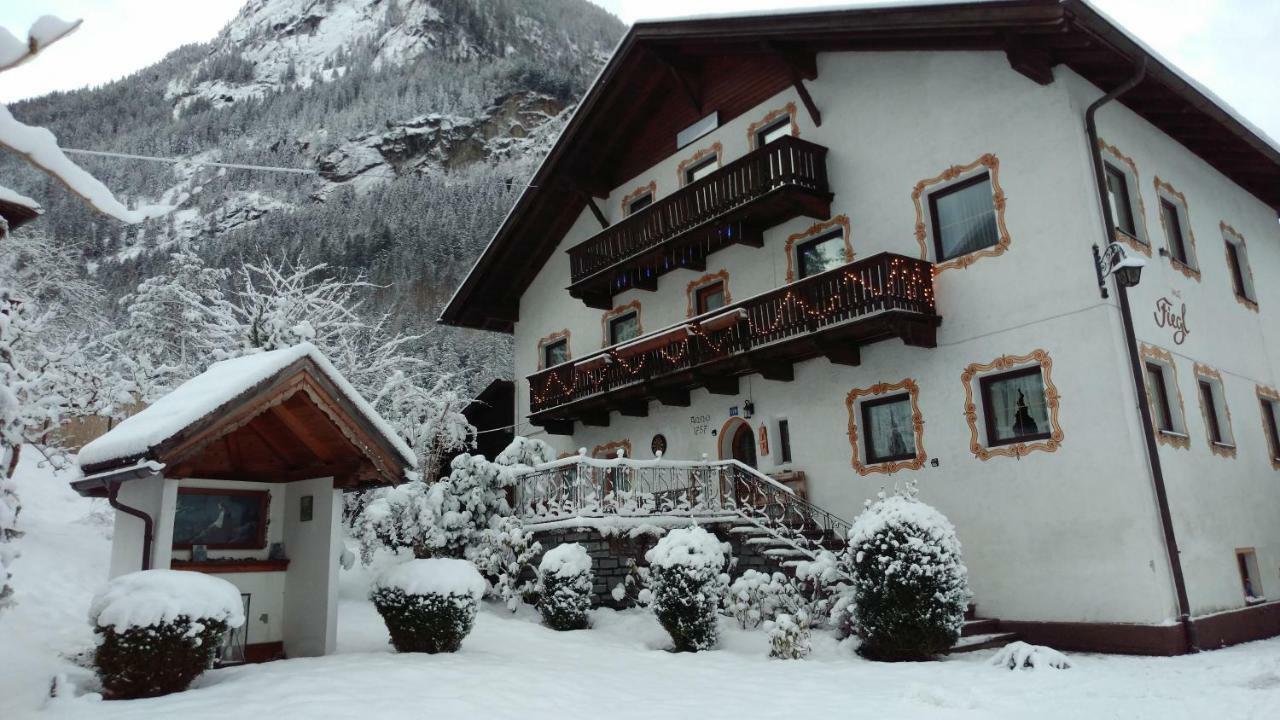 Haus Fiegl Hotel Oetz Eksteriør billede